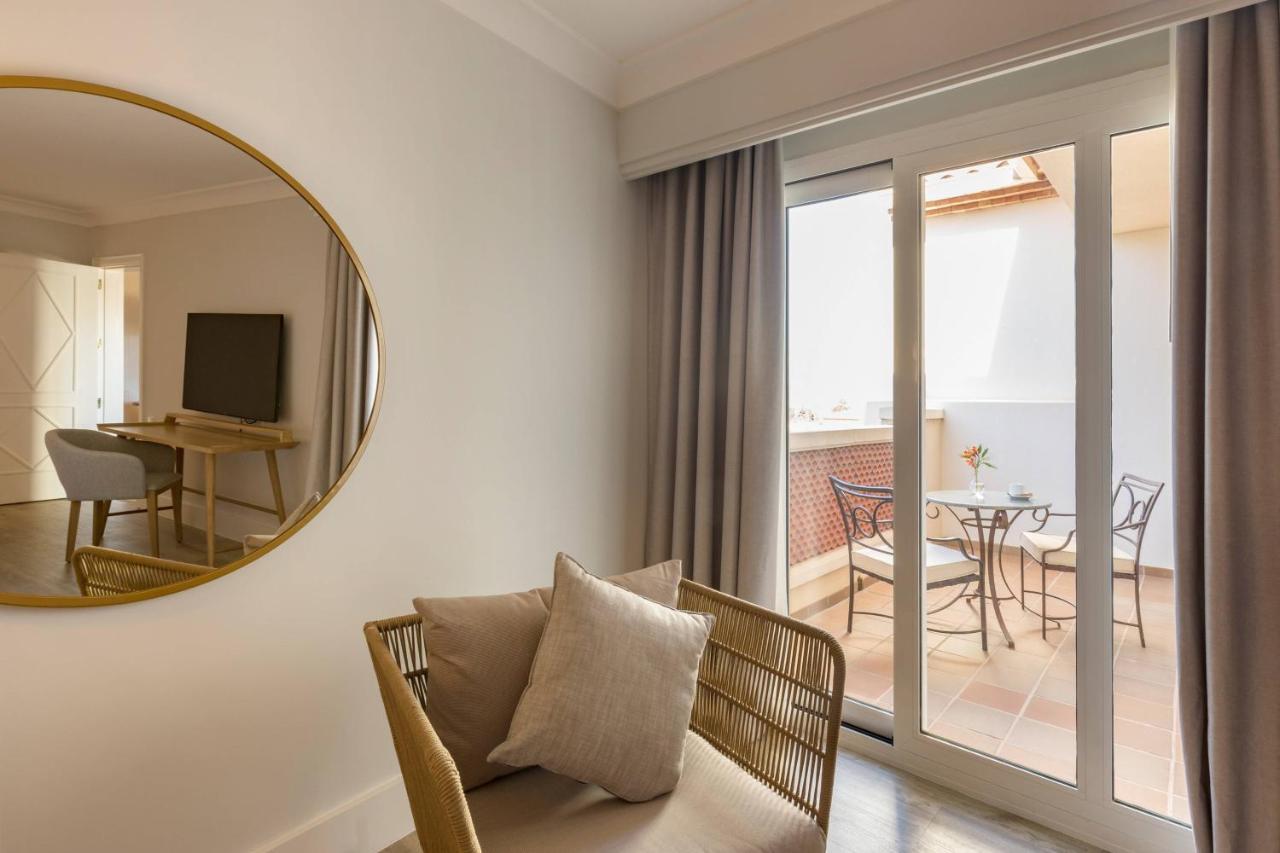 Denia Marriott La Sella Golf Resort & Spa Exterior foto A room at the hotel